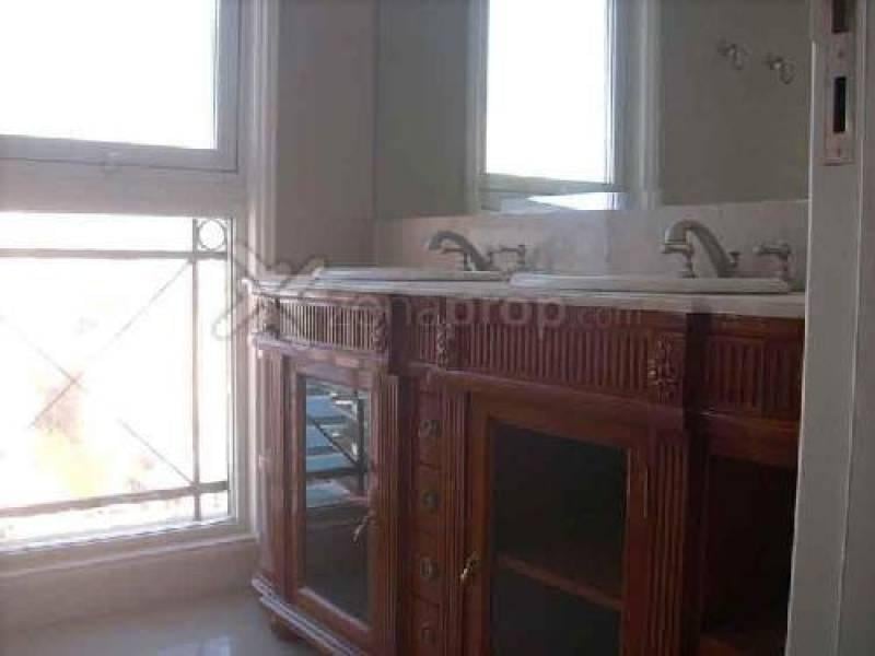Imponente piso en Chateau libertador  de 213m2 (opcional cocheras U$S 60.000 c/u)