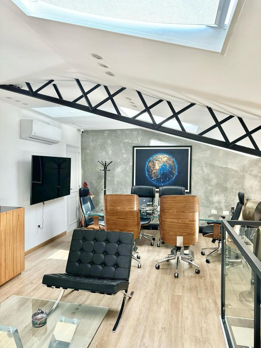 Oficina en Dock Puerto Madero con Vista Al Dique. 180 m² + Cocheras 2