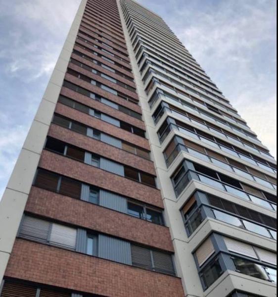 VENTA Torre Camps Vista panorámica Rio y ciudad La mejor Orientación y Unidad.