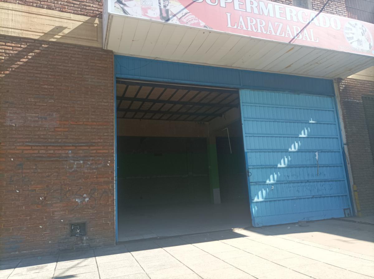 Local con Depósito en Villa Lugano/Mataderos