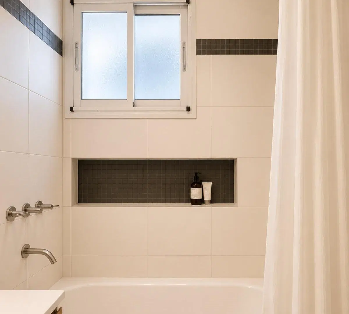 Palermo Chico | Semipiso reciclado a nuevo | 2 dormitorios | Balcón al frente | Muy luminoso 3