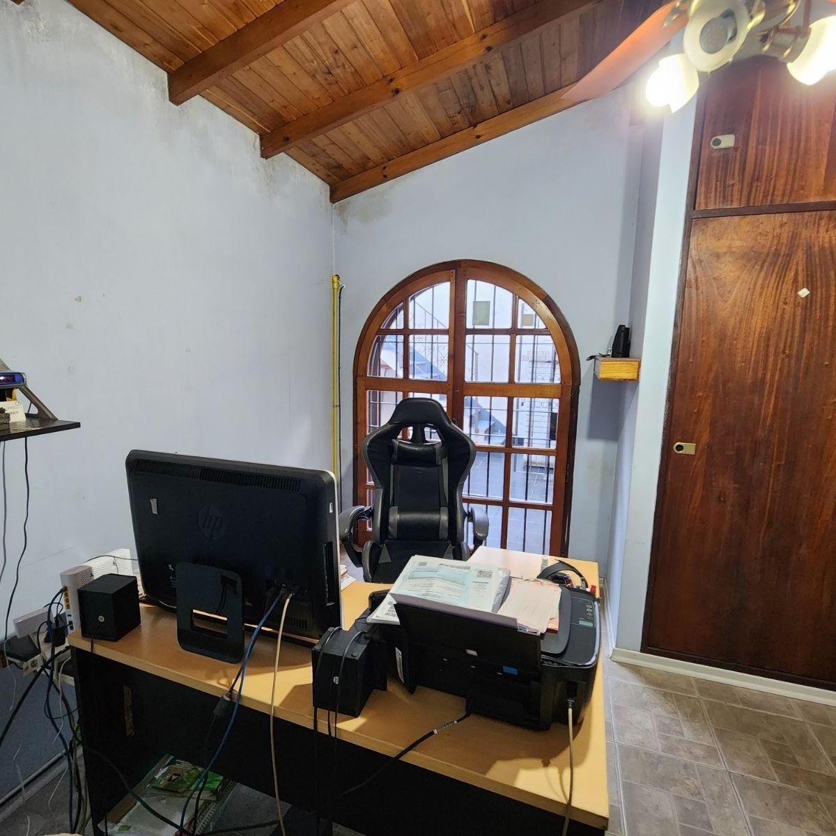 Jose de Paula Rodriguez Alves 1300. Casa 3 Ambientes. 4