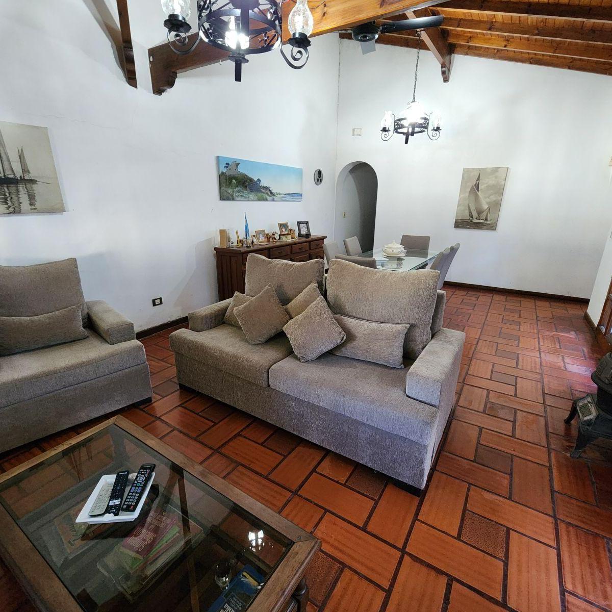 Jose de Paula Rodriguez Alves 1300. Casa 3 Ambientes. 2