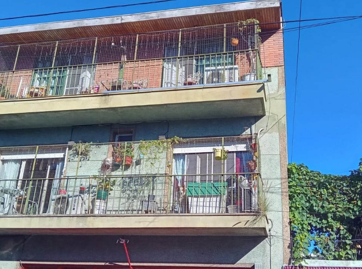 Bragado 5600. Departamento 3 Ambientes. 1
