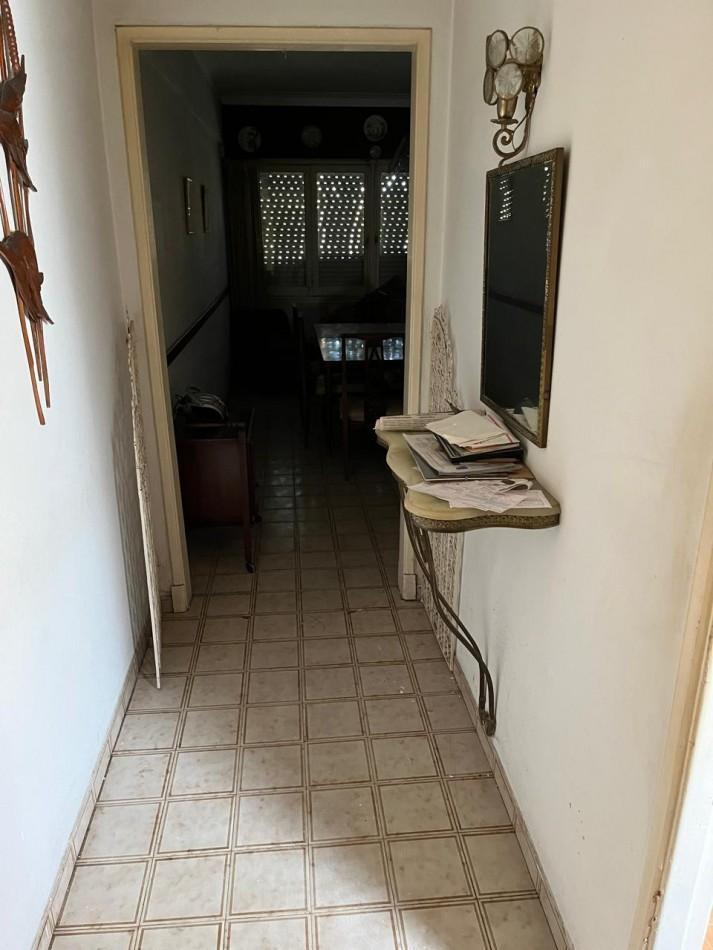 Carhue 700. Departamento 3 Ambientes Frente. 3