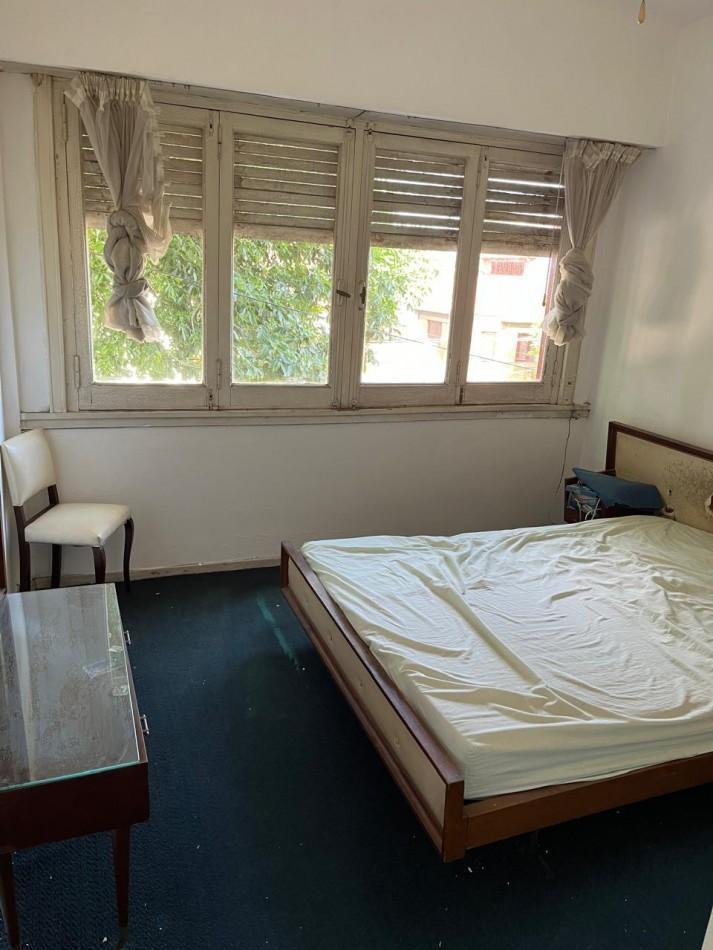 Carhue 700. Departamento 3 Ambientes Frente. 5