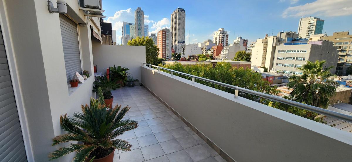 Venta Departamento 3 Ambiente Cochera Fija Balcón Terraza Baja Expensa Amenities 2