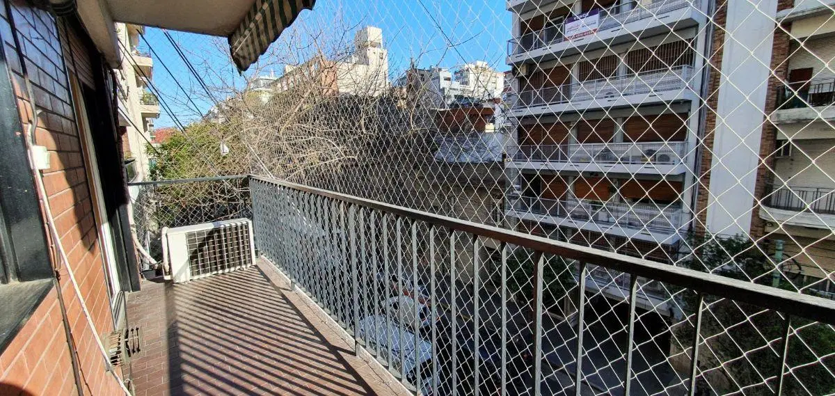 Retasado ! Venta Departamento 3 Ambientes. Caballito. Balcón. Baño Reciclado. Lavadero. Luz. 2