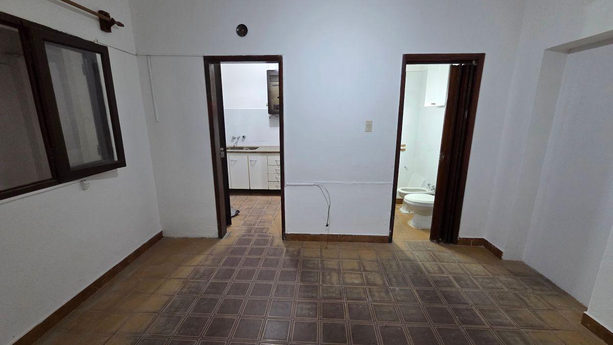 Alquiler PH 2 ambientes Sin Expensas, con Terraza. En Villa Lugano
