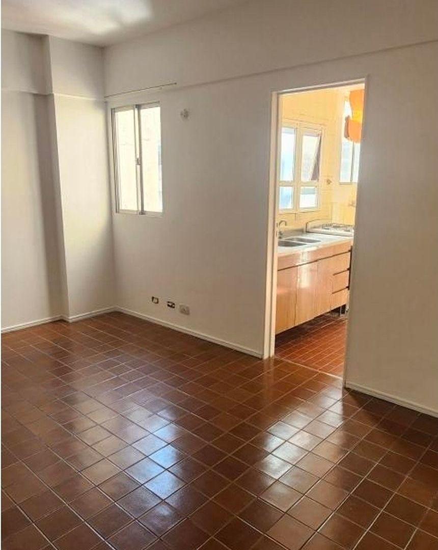 Venta Departamento 2 Ambientes en Belgrano. Muy Luminoso.