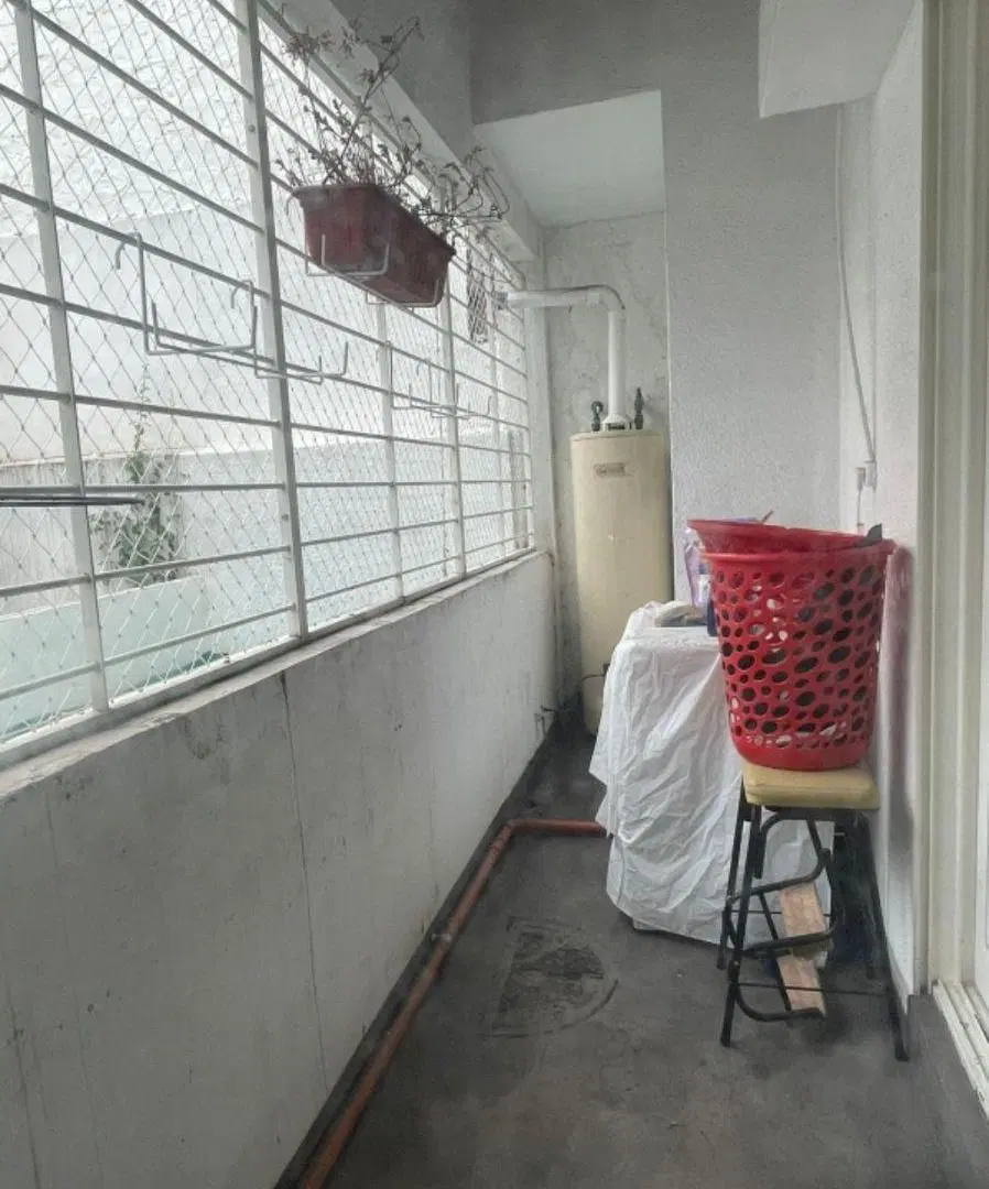 Venta PH 4 Ambientes Patio. Sin Expensas. En 2 Plantas. Reciclado. Apto Crédito. 2