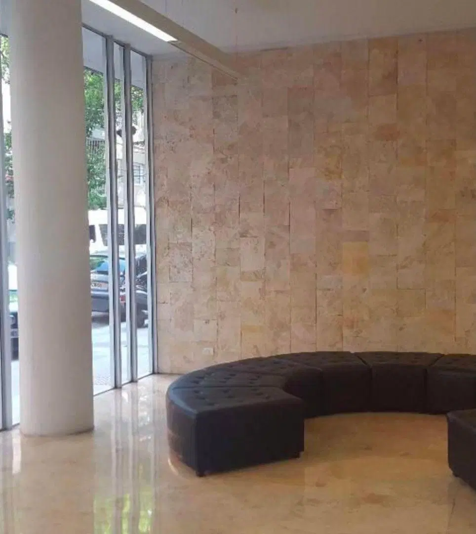 Planta Libre Divisible 120 m², Cochera Fija. Vigil 24 Hs. Edificio Corporativo 3