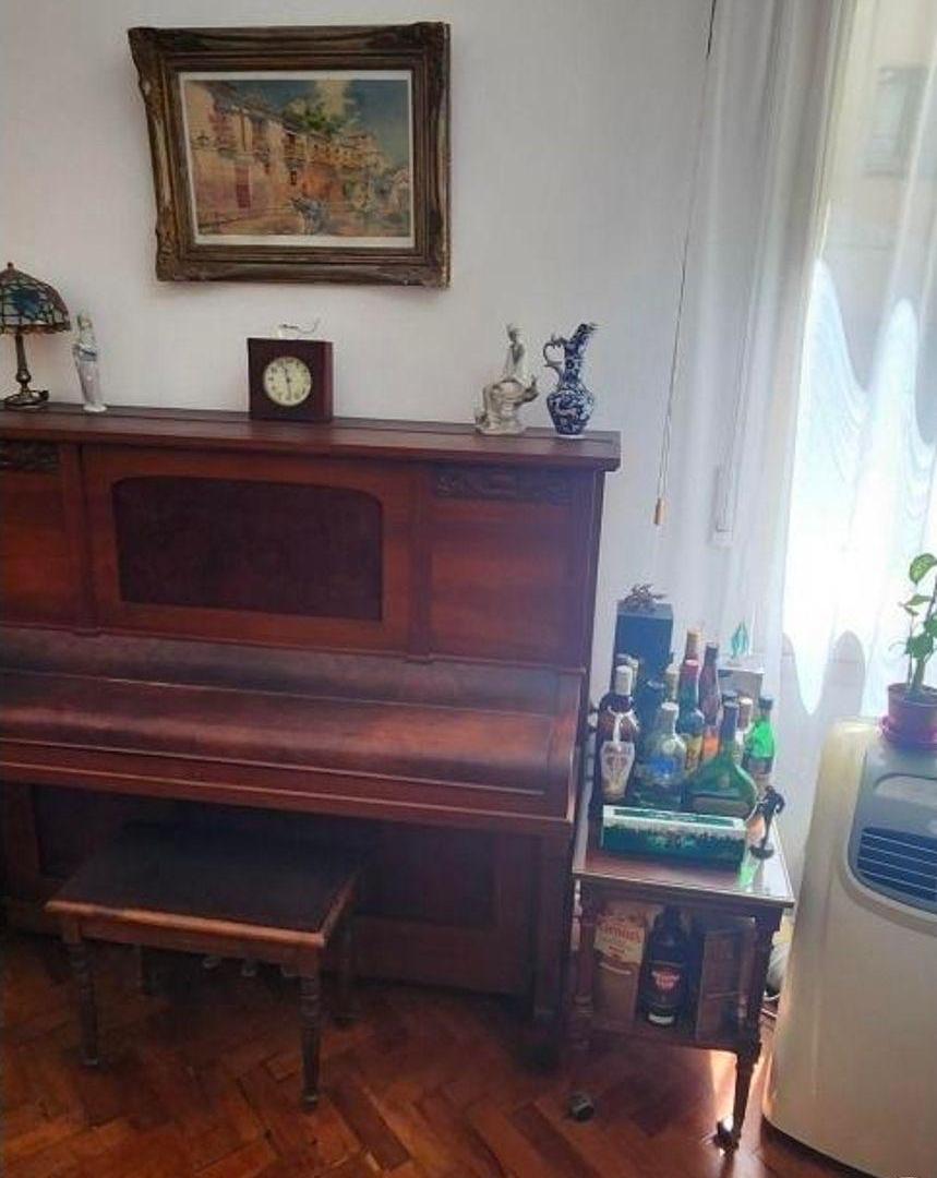 Foto de Venta Departamento 3 Ambientes con Dependencia en Recoleta. Bajas, imagen 2