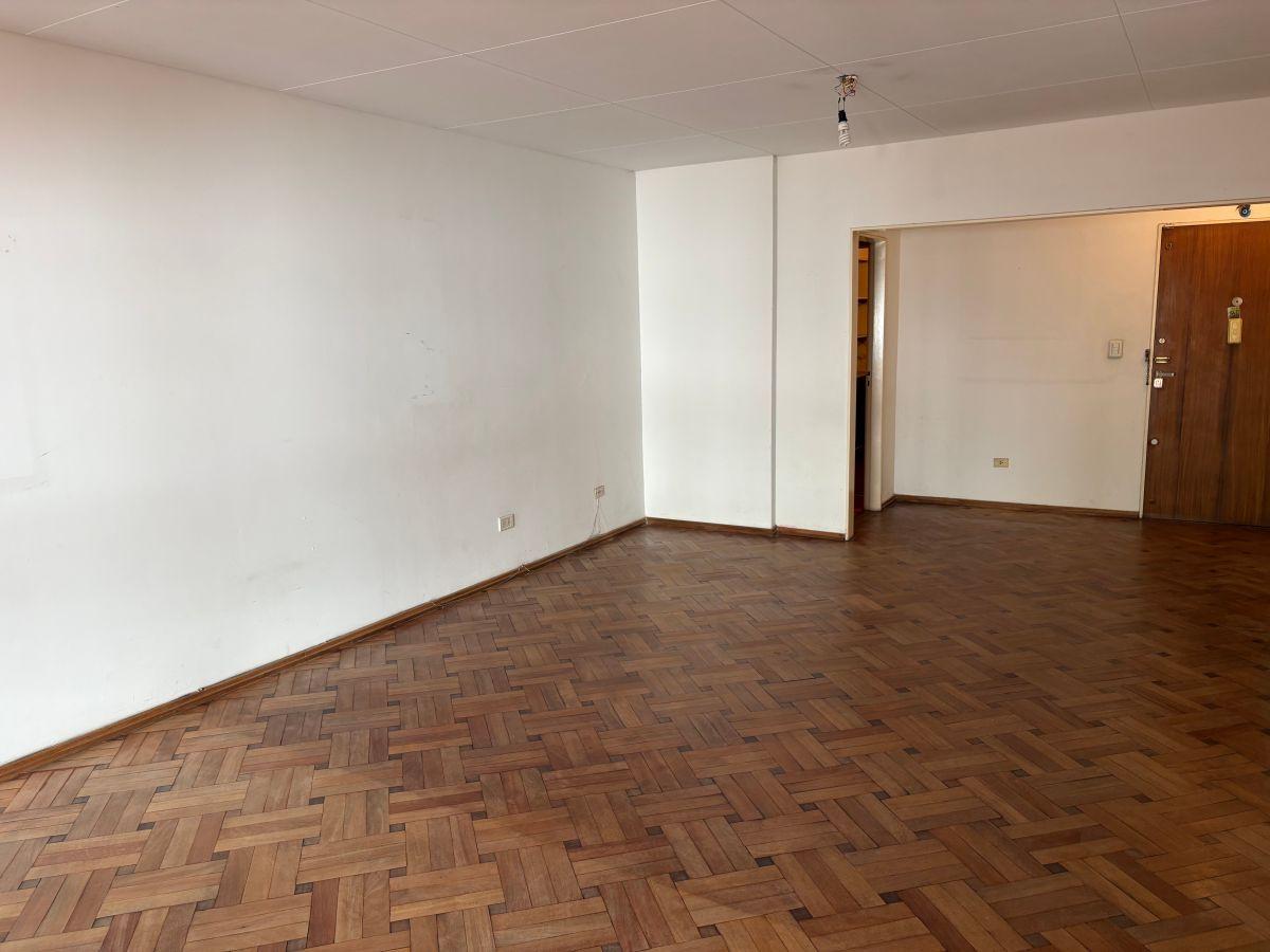 Foto de Venta - Departamento 5 Ambientes - Espacio Cochera - Gran Patio y, imagen 5
