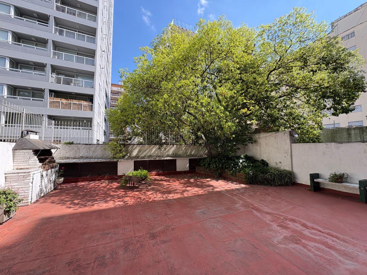 Foto de Venta - Departamento 5 Ambientes - Espacio Cochera - Gran Patio y, imagen 2