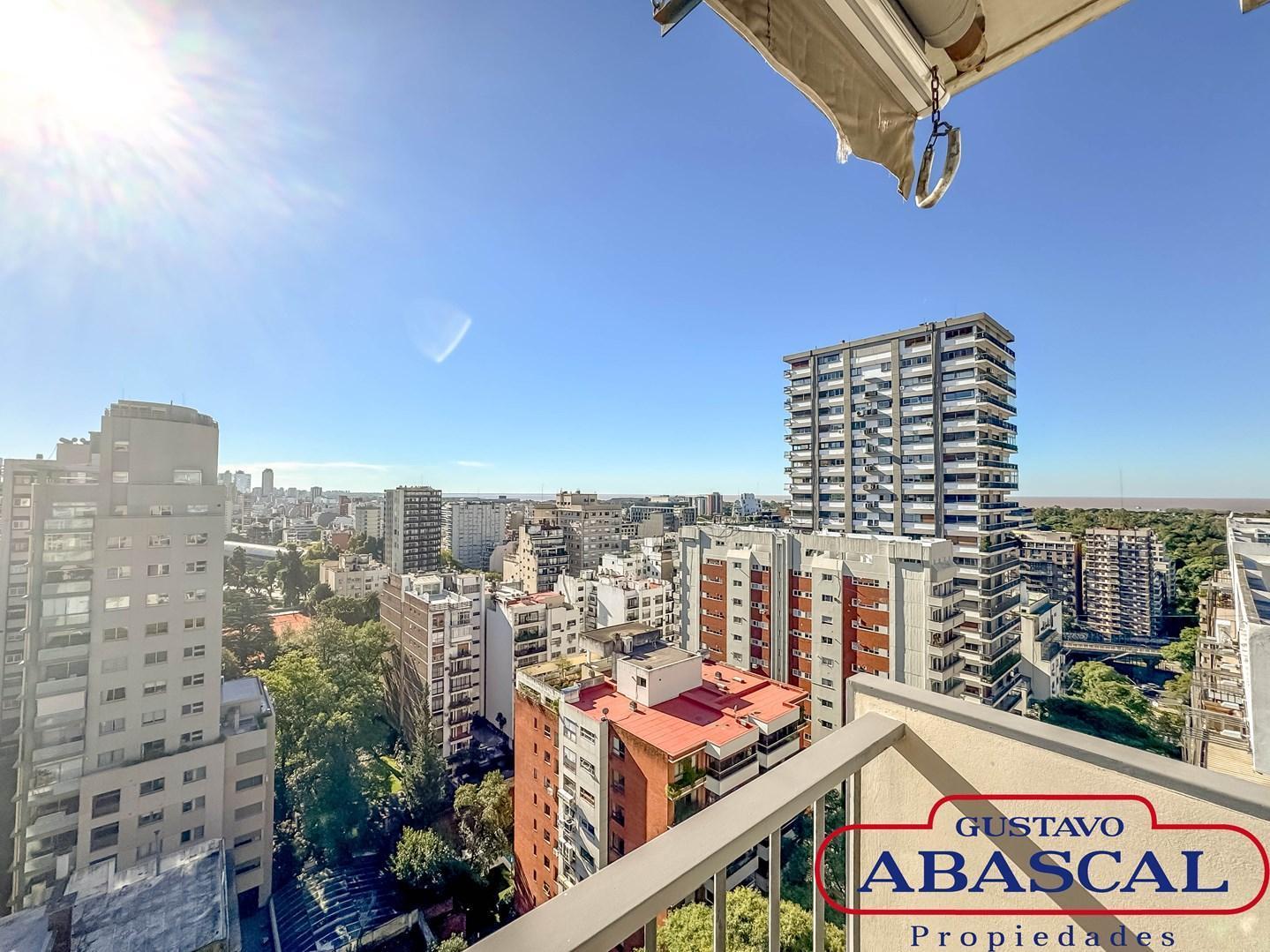 Altisimo piso en Venta en Belgrano! 4 dormitorios Torre con amenities!