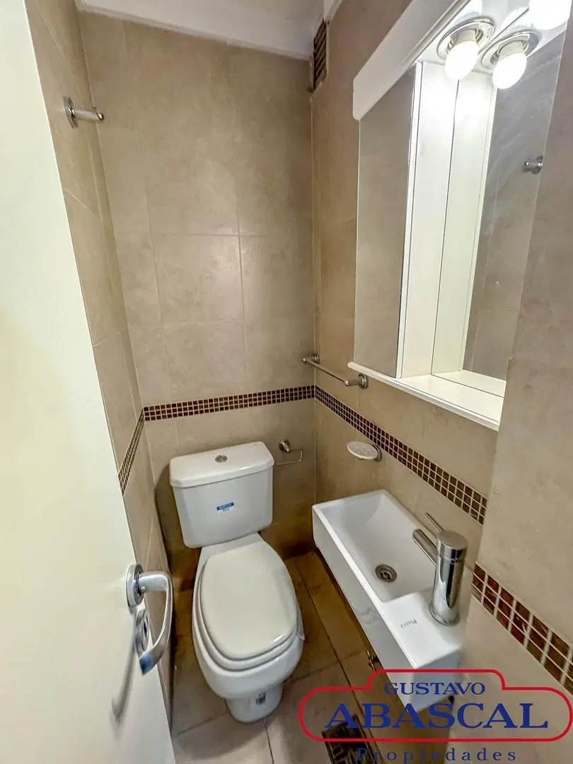 Departamento de 3 dormitorios con cochera y terraza propia en venta en Belgrano! 4