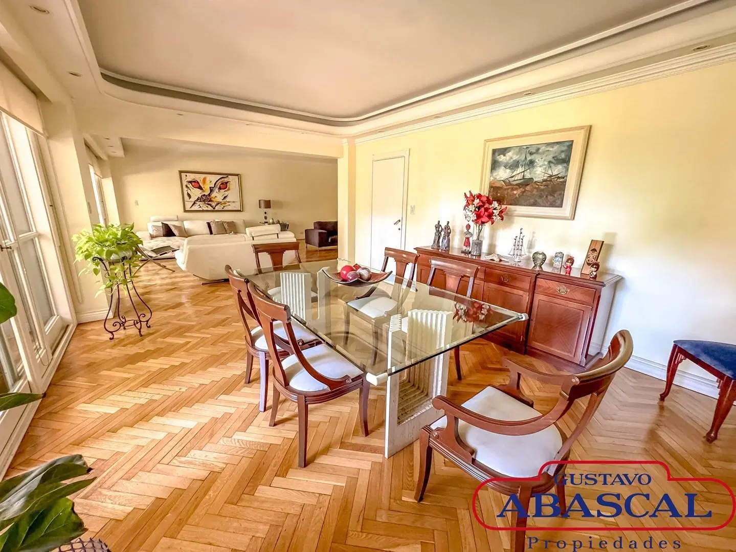 Espectacular semipiso 4 ambientes en Torre Doubourgh con cochera en venta! V. del Pino 1700 4