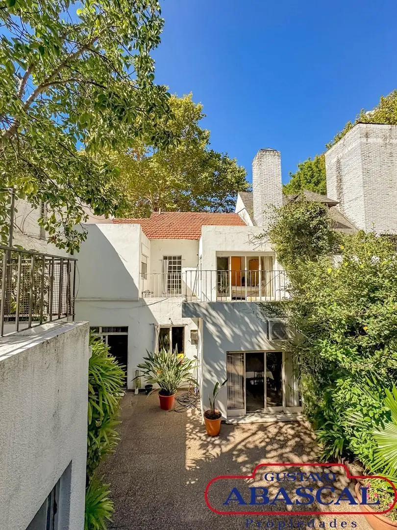 OPORTUNIDAD Casa en Venta en Belgrano con Jardin y cochera! 5