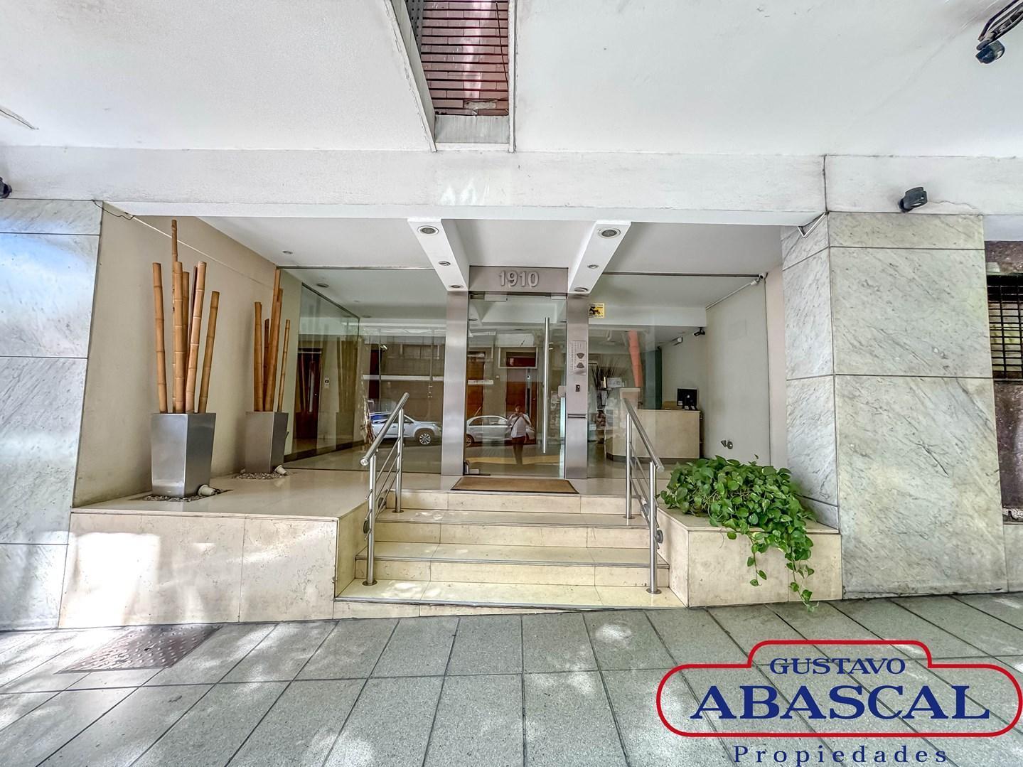 Foto de Departamento de 3 dormitorios con cochera y terraza propia en venta en, imagen 4