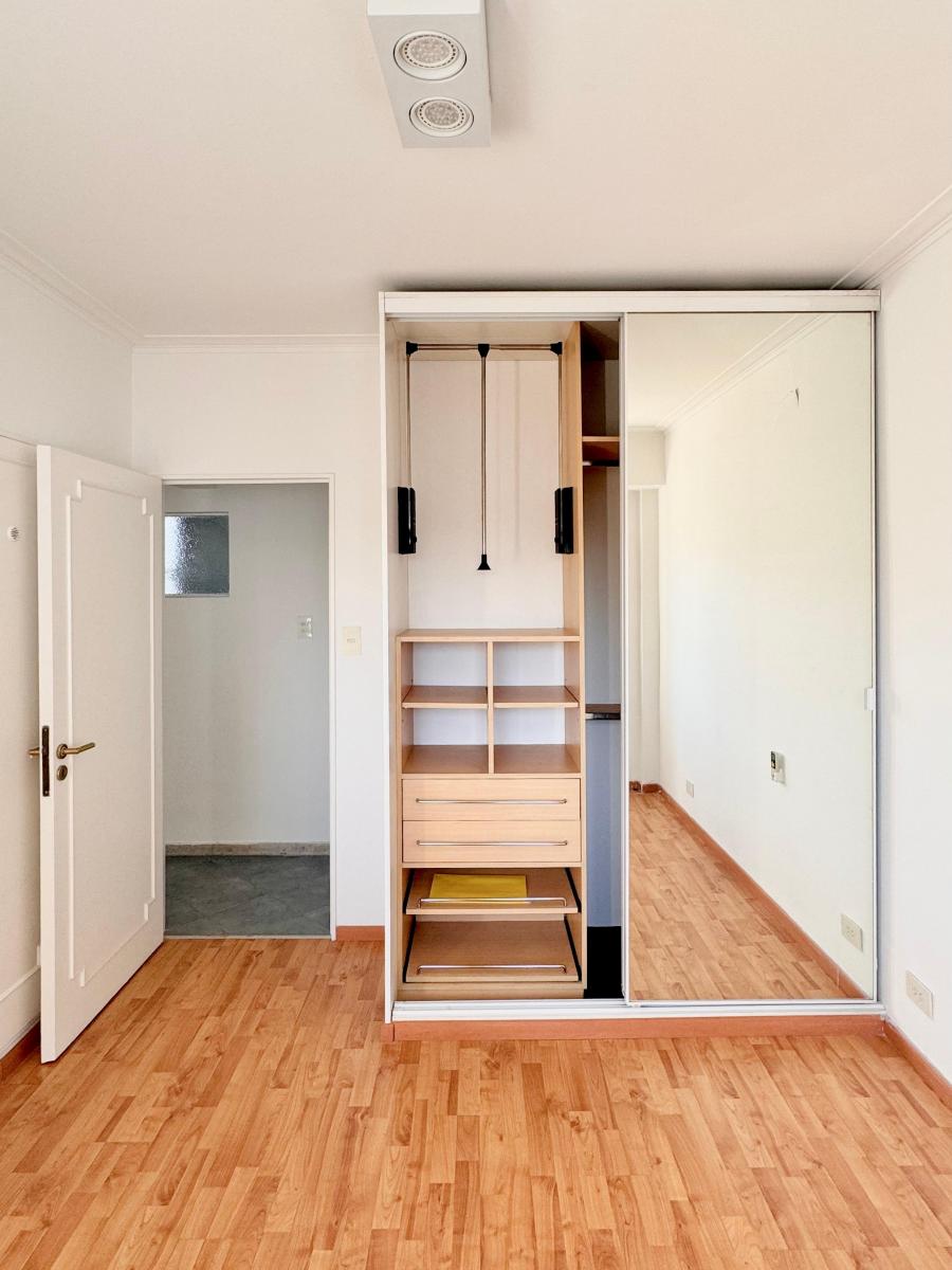 Foto de Venta Semipiso al frente 2 dormitorios TERRAZA 20m Arenales 1200, imagen 5