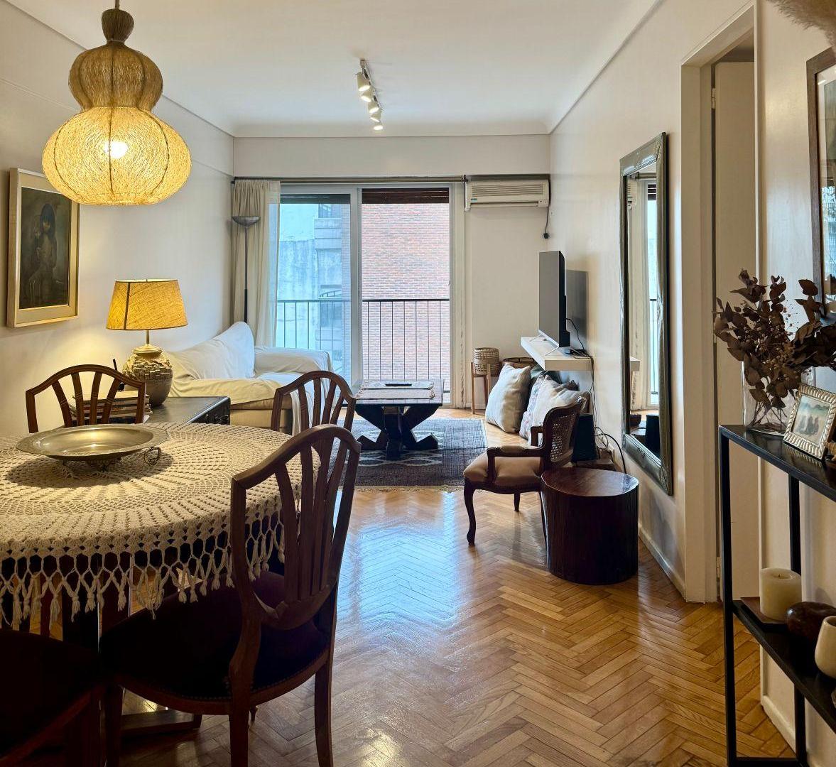 Departamento 3 ambientes en Venta con Cochera Impecable. Las Heras 2400. Recoleta