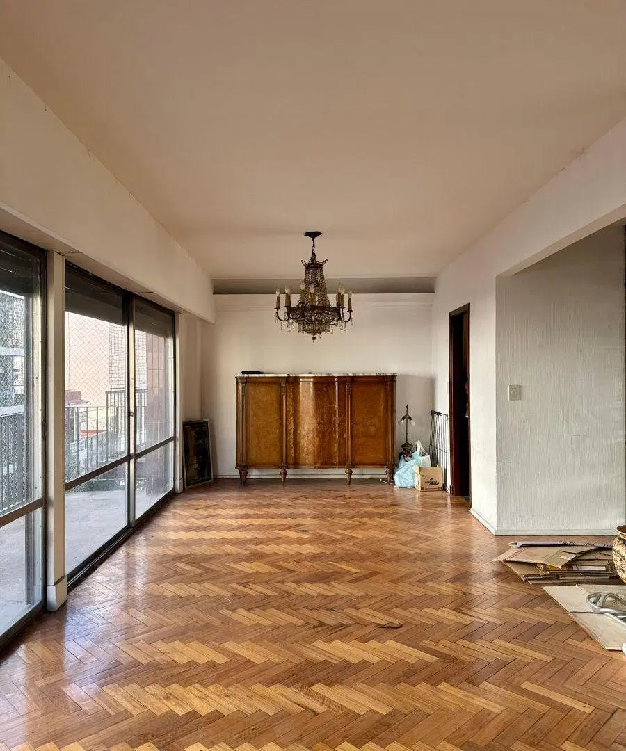 Venta Piso 4 dormitorios. Viamonte y Uriburu. 2