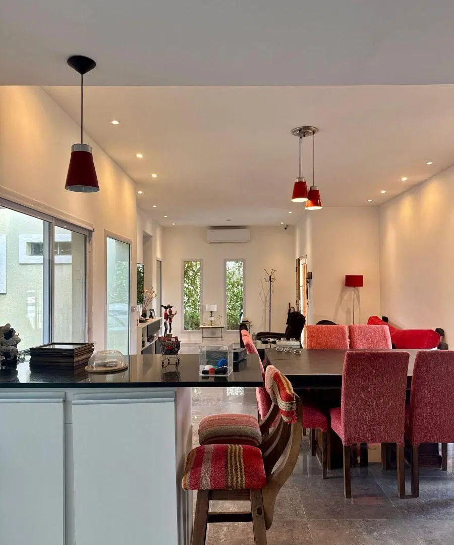 Venta Hermosa Casa 3 dormitorios Barrio Santa Guadalupe Pilar del Este. 1