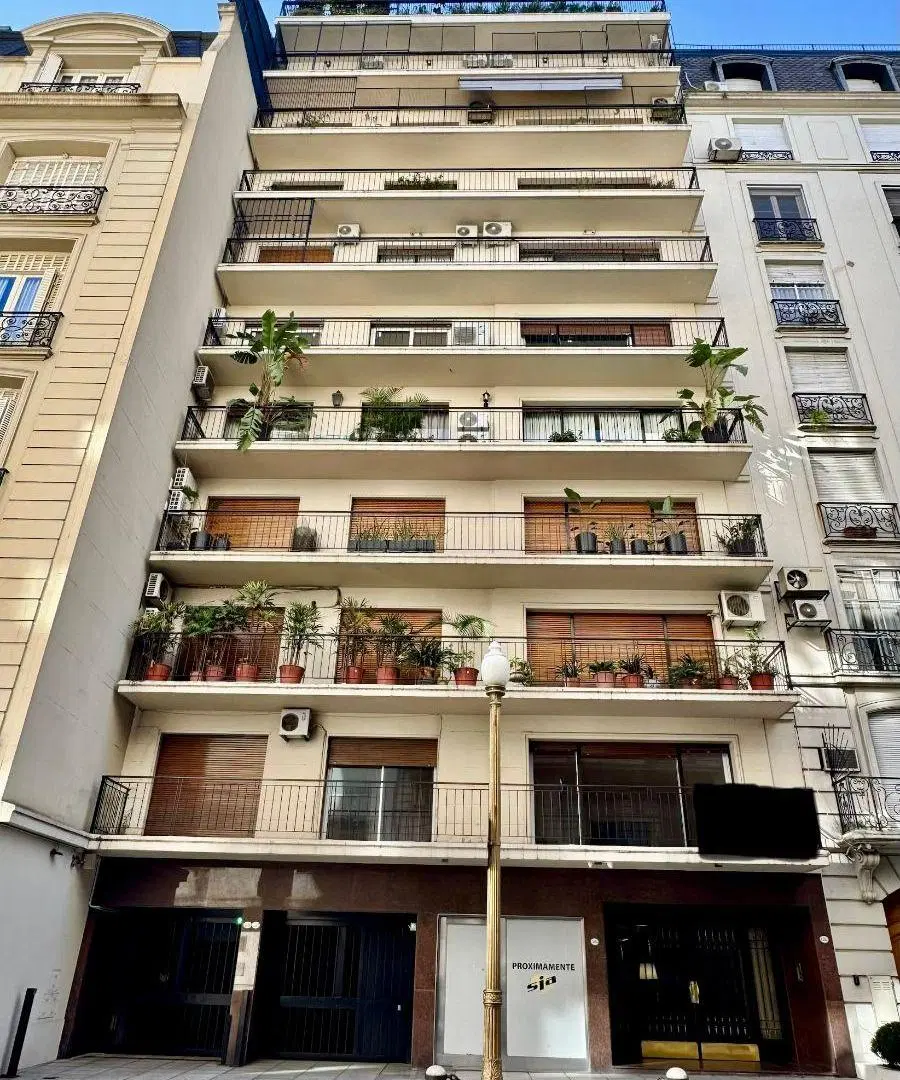 Venta Semipiso 4 dormitorios y 2 Cocheras. Avenida Alvear 1500. Recoleta 4