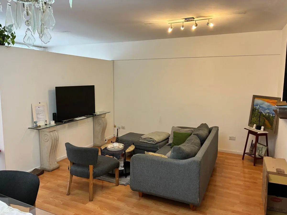 Venta Departamento 2 ambientes. Apto Profesional. Abasto 4