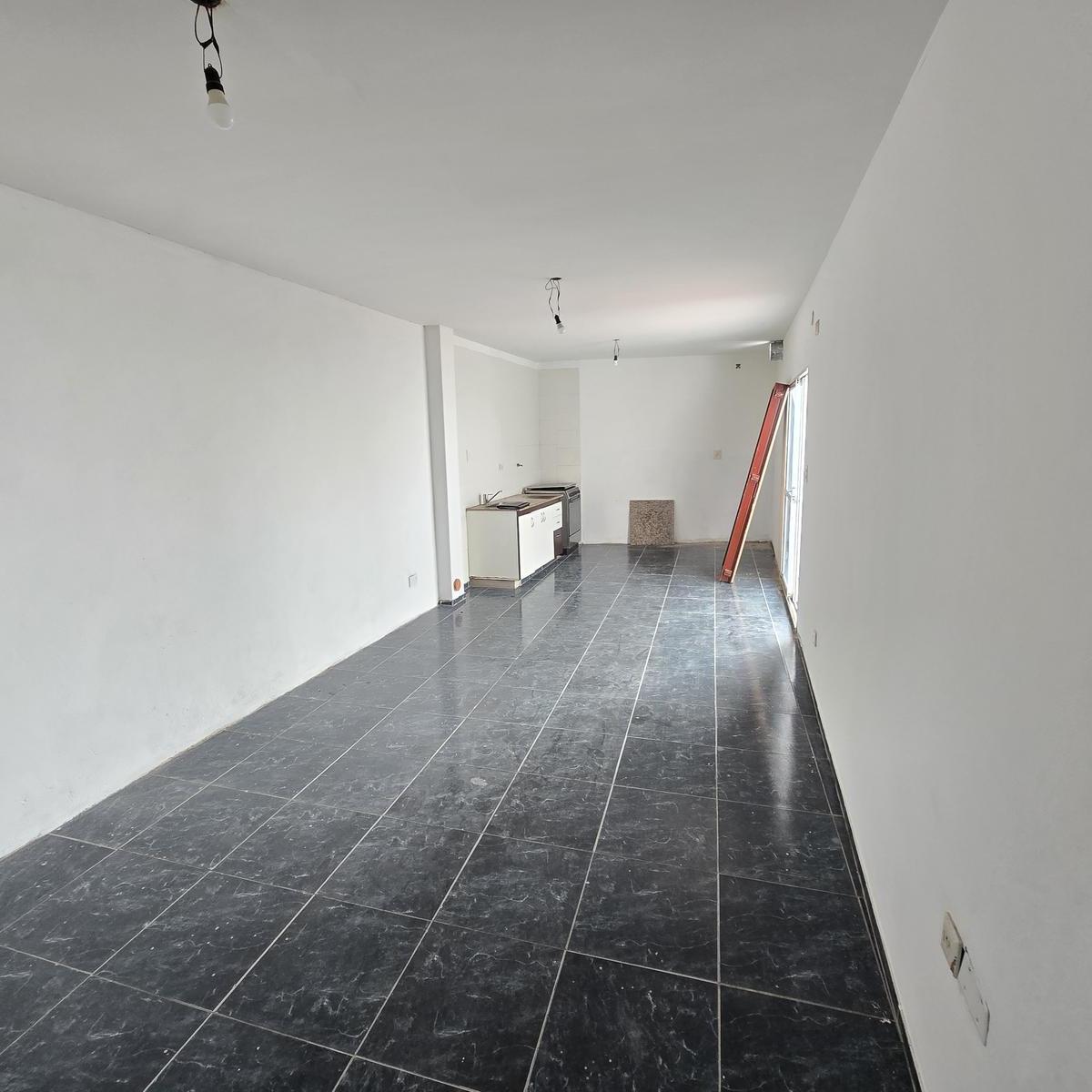 Departamento Tipo Casa en Venta de 3 Ambientes en Floresta 5