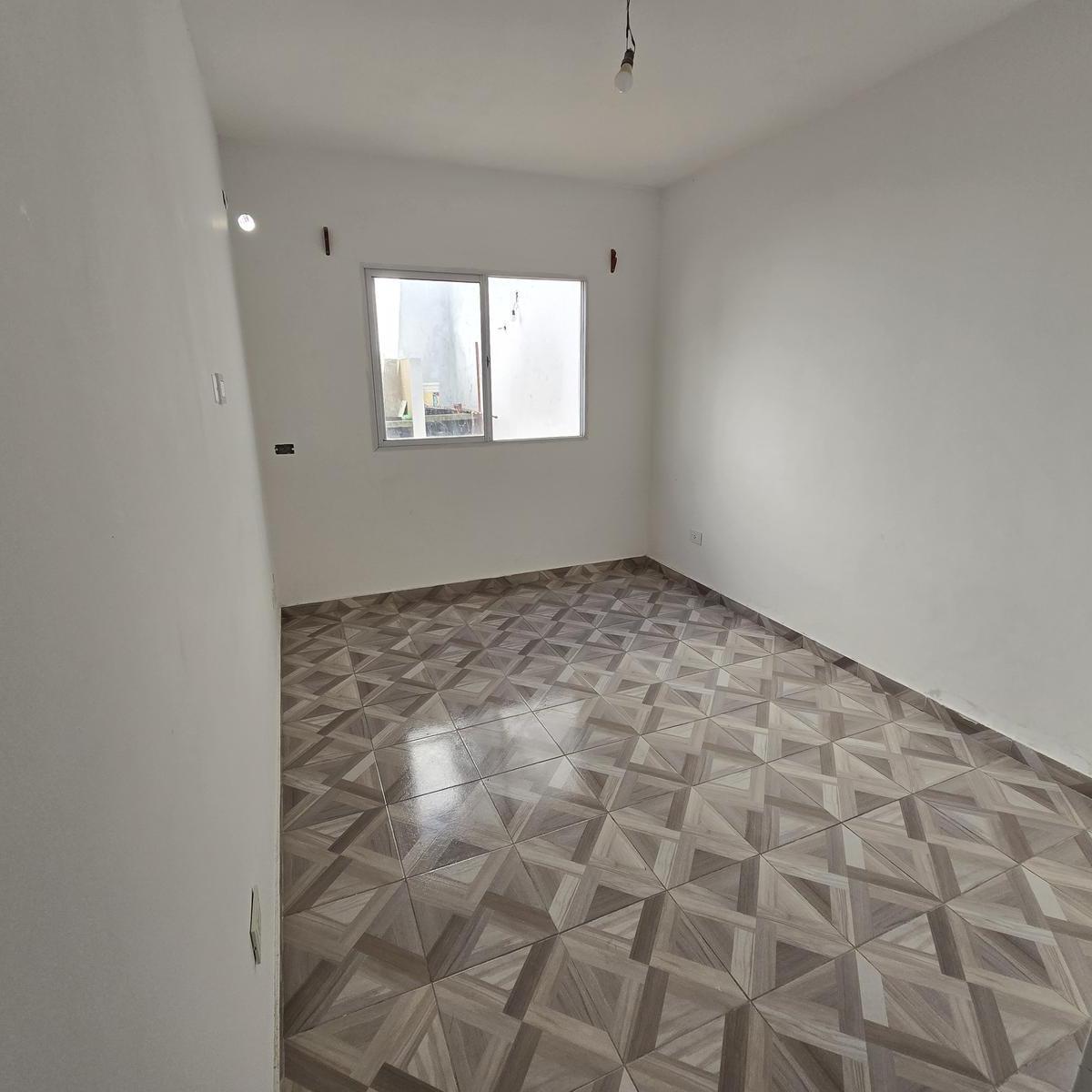 Departamento Tipo Casa en Venta de 3 Ambientes en Floresta 4