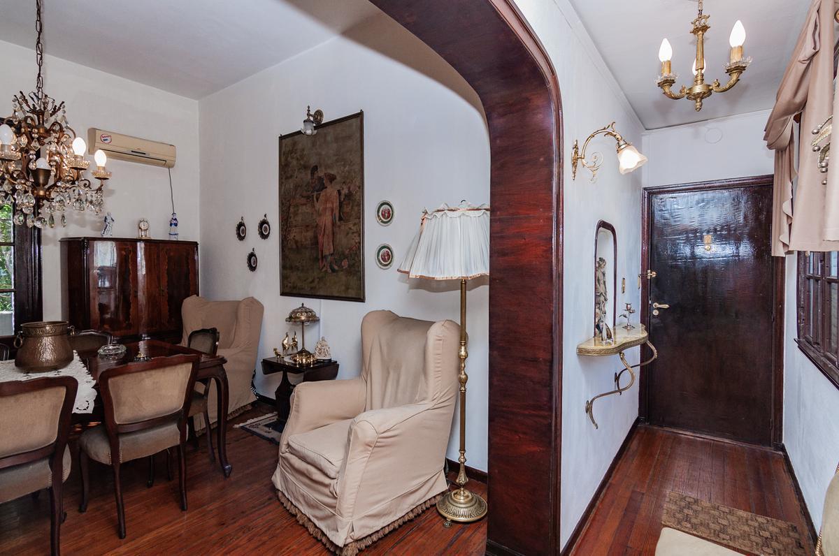 Neuquén y Trelles - PH en Alto de 4 Ambientes en Venta - Flores - Plaza Irlanda 5