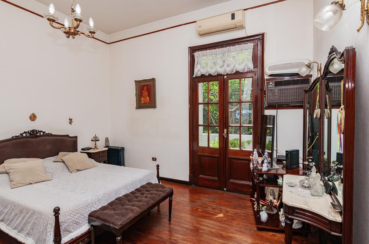 Neuquén y Trelles - PH en Alto de 4 Ambientes en Venta - Flores - Plaza Irlanda 2