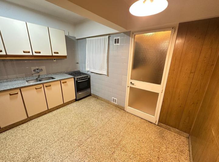 Av. La Plata y Rivadavia Departamento de 3 ambientes en venta en Caballito 5