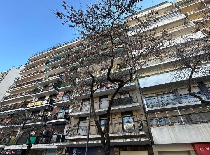 Av. La Plata y Rivadavia Departamento de 3 ambientes en venta en Caballito 2