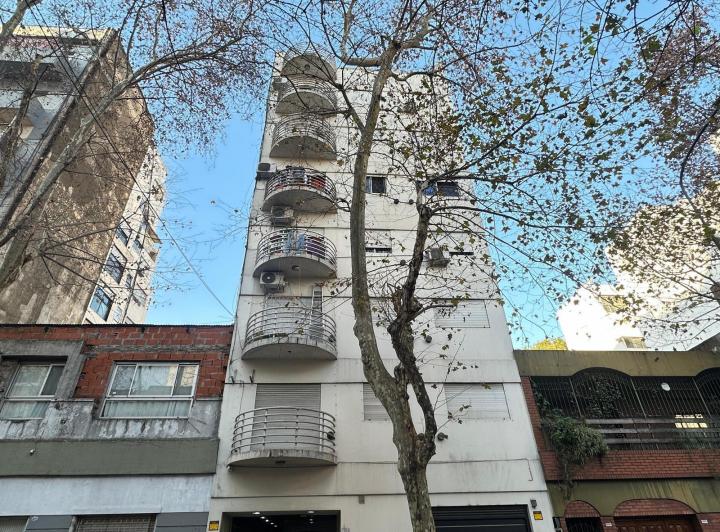 Colombres al 1000 Departamento de 3 ambientes en Boedo 1