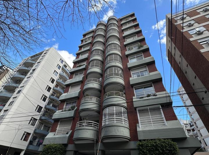 Departamento 3 Ambientes con Balcón en Alquiler en Caballito 2