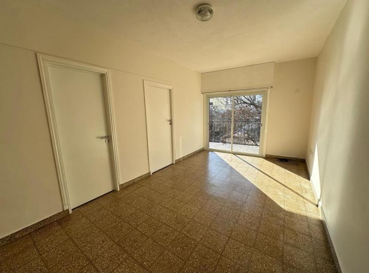 Departamento de 1 ambiente con balcón en Alquiler en Almagro 4