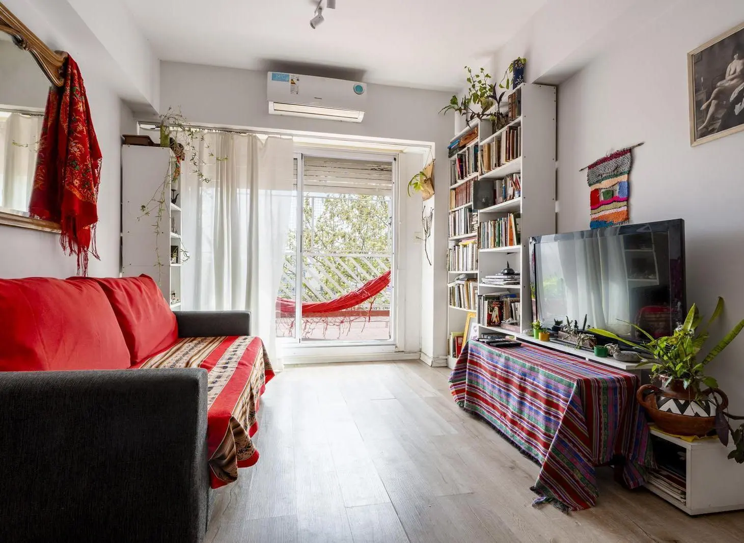 Departamento 3 Ambientes con balcón terraza en Venta en Almagro 2