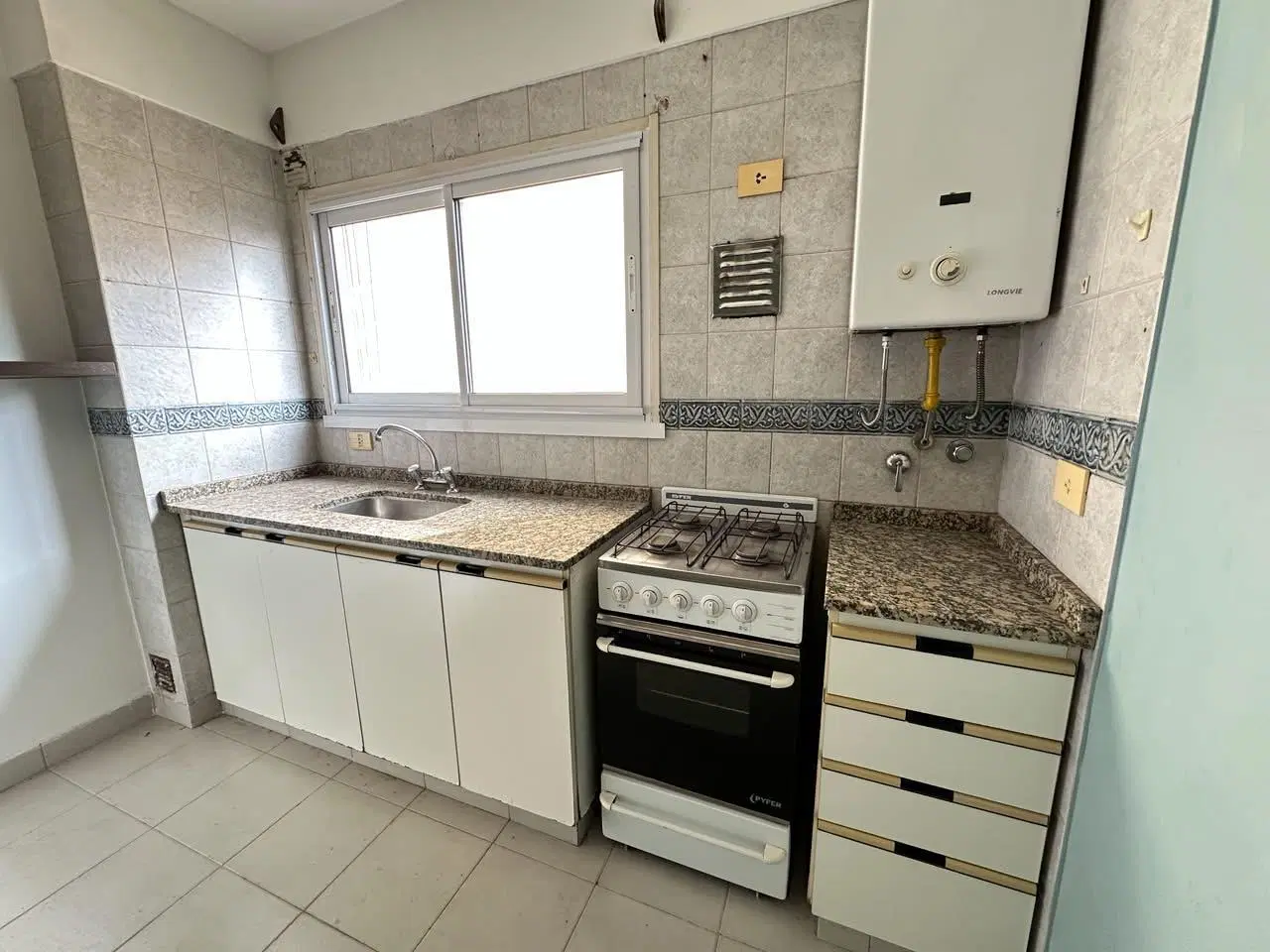 Departamento 2 Ambientes en Venta en Flores 2