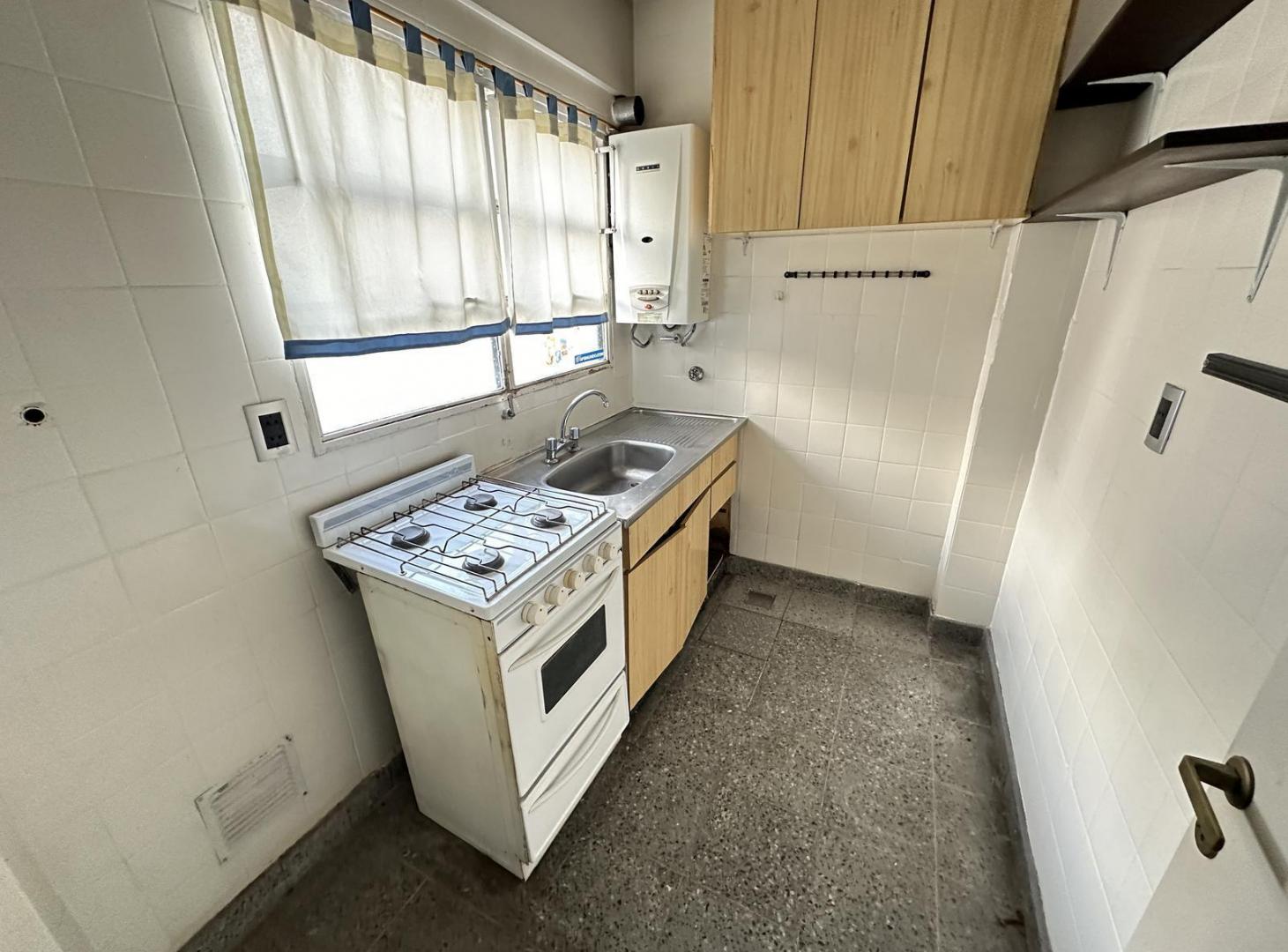 Foto de Departamento de 2 ambientes con balcón interno en Alquiler en Caballito, imagen 2