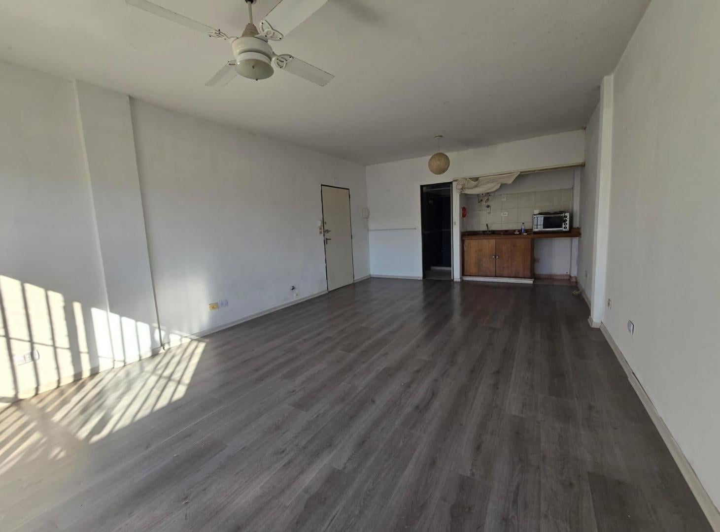 Foto de Departamento 1 ambiente con Balcón en Venta en Balvanera, imagen 5