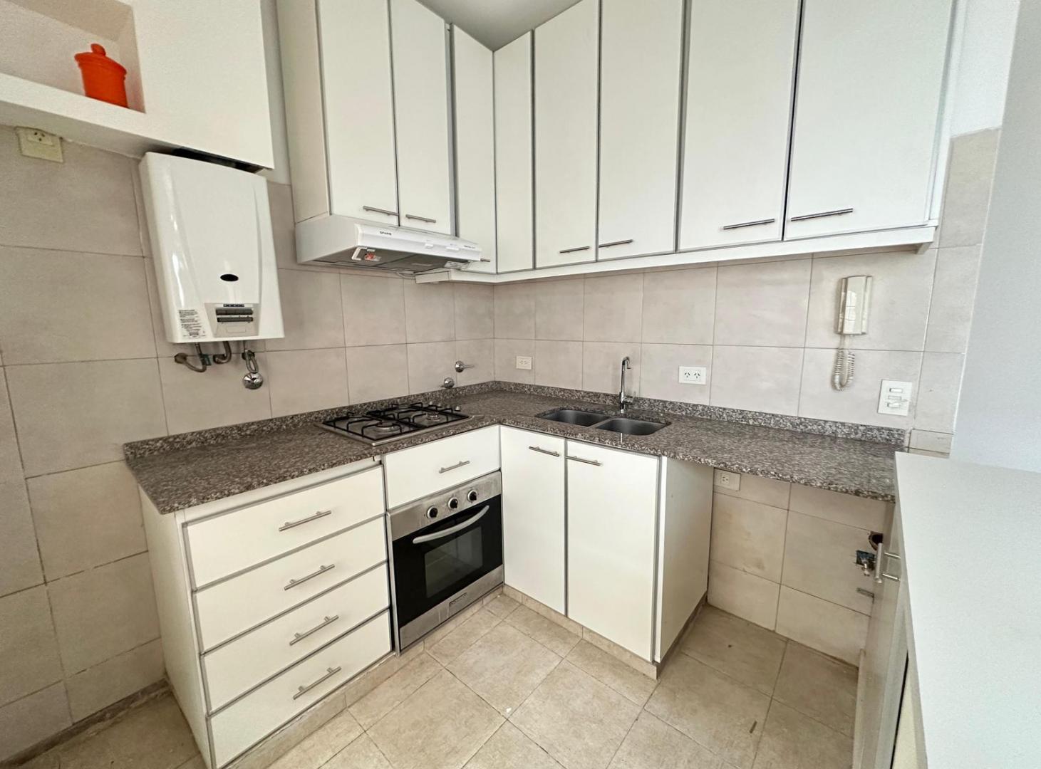 Foto de Departamento PH 2 Ambientes con dos patios sin expensas en Alquiler en, imagen 2