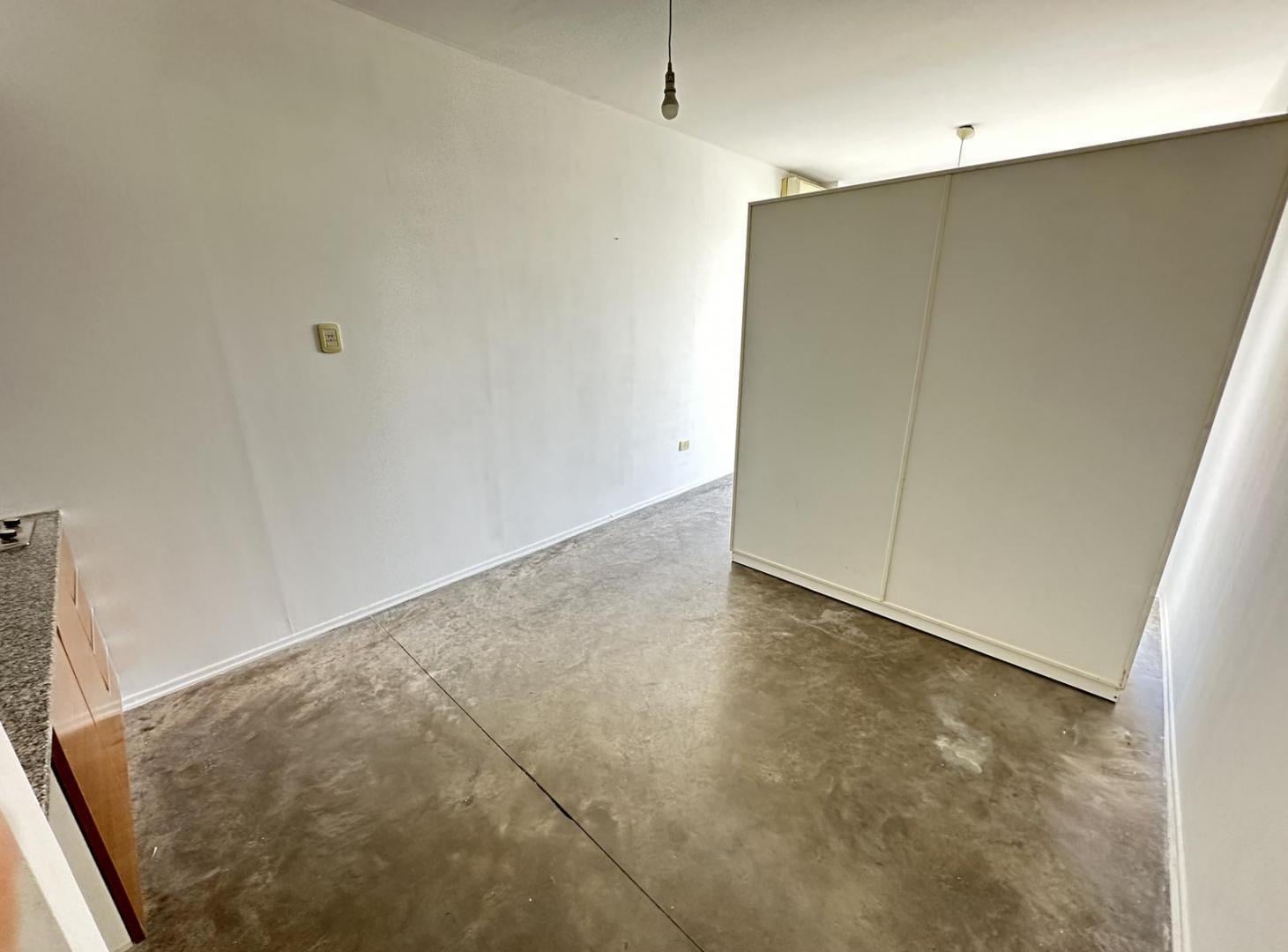 Foto de Departamento 1 Ambiente con balcón al frente en Alquiler en Caballito, imagen 5