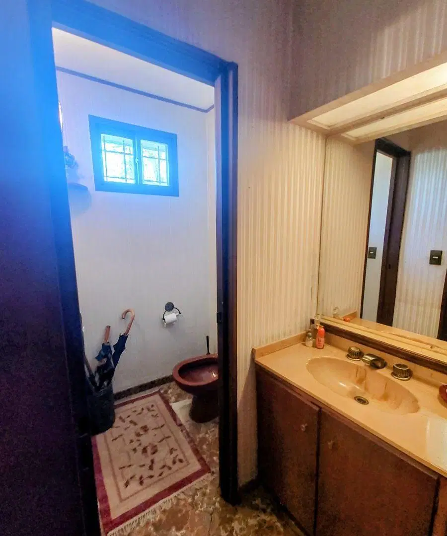 En venta casa de 6 Ambientes en Olivos | Lote 363 m2 | Jardín, Playroom y Garage para 3 Autos 4