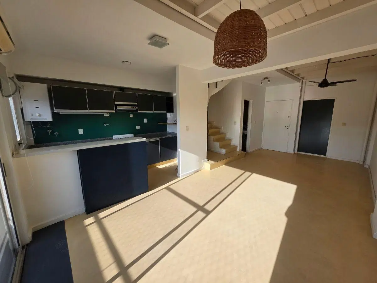 En Venta Dúplex de 3 Ambientes con Cochera | Balcón al Frente | Amenities | Florida, Vicente López 1