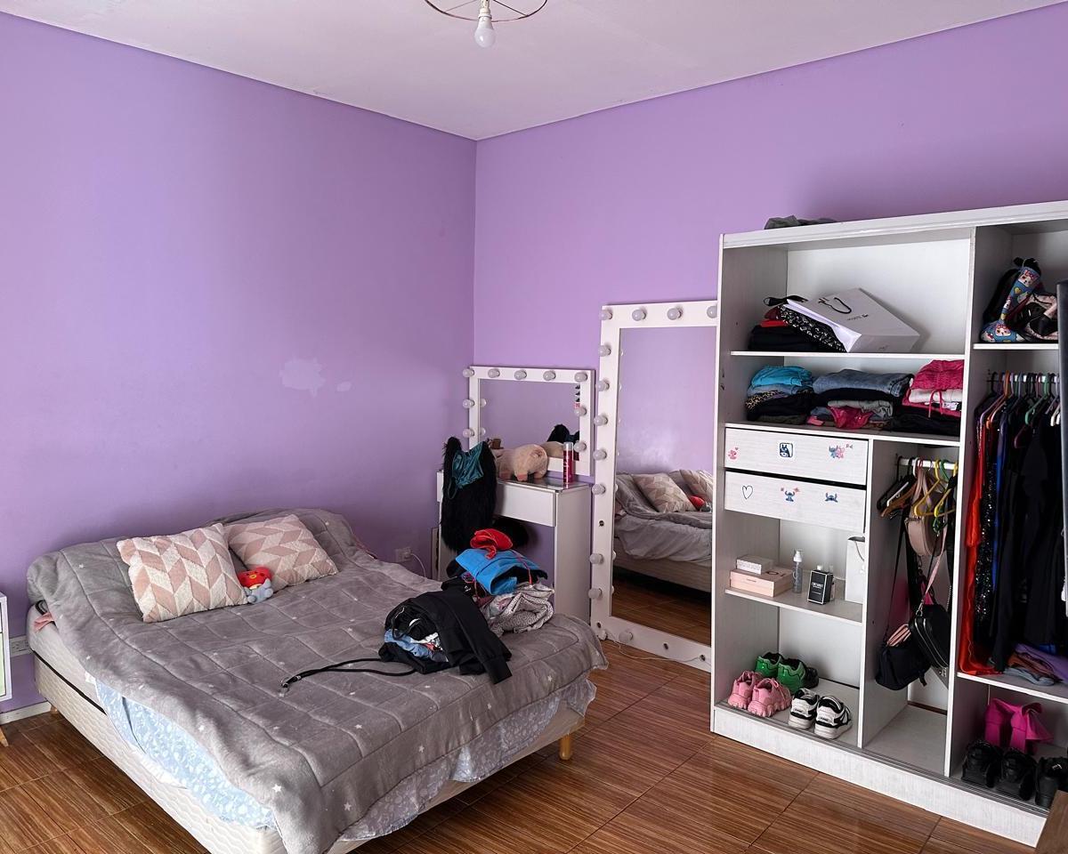 Venta de Casa/lote en Parque Chass 5