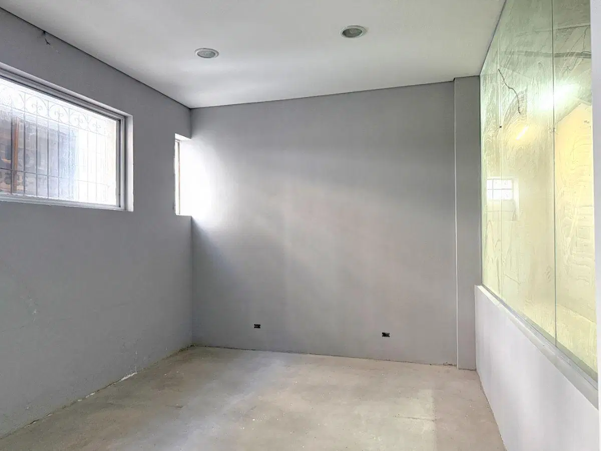 Venta/alquiler Local Comercial en Esquina 230 m² en La Boca 3