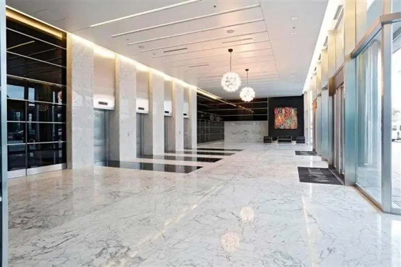 Oficina  WTC 2 cocheras Amoblada- Puerto Madero 2